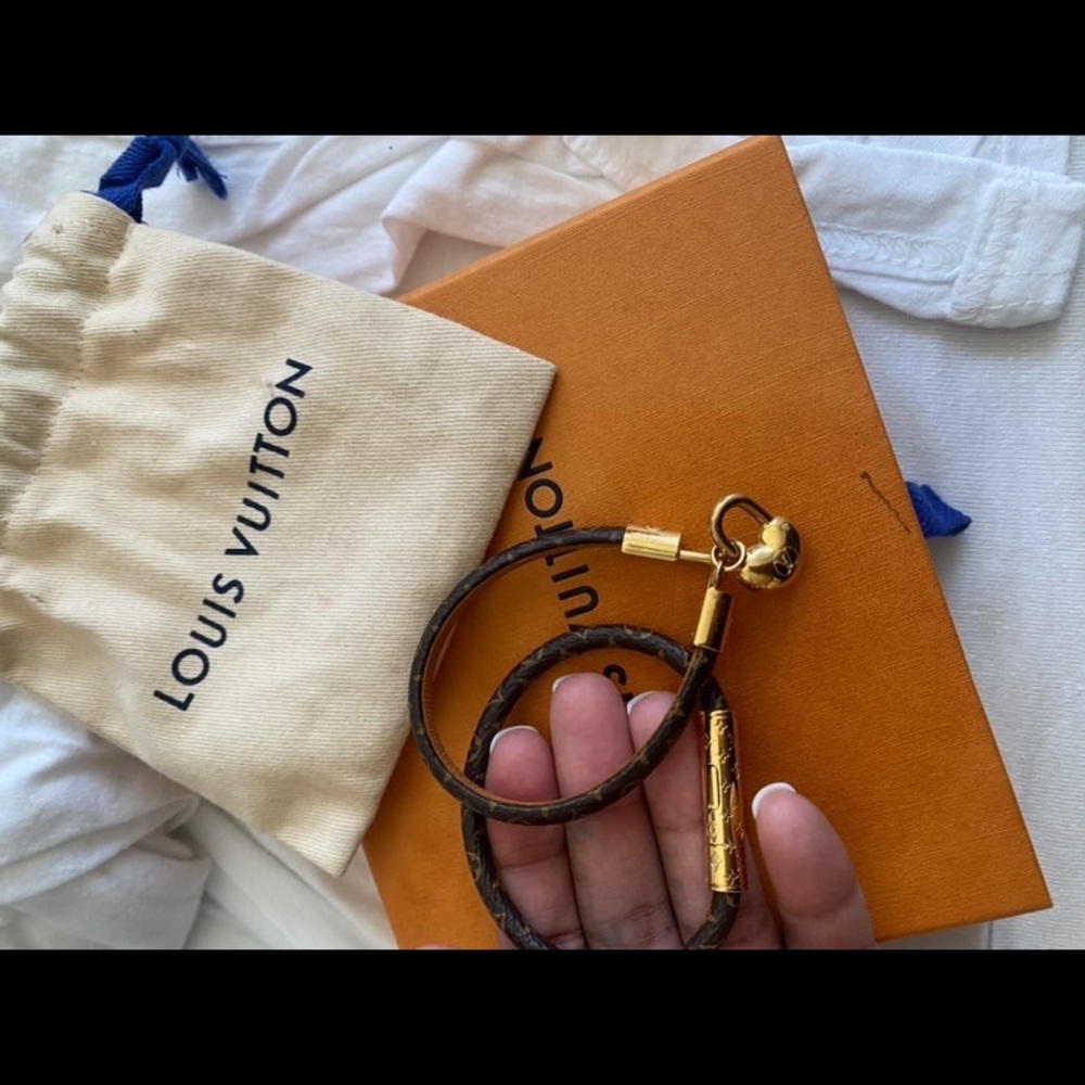 LV BRACELETS